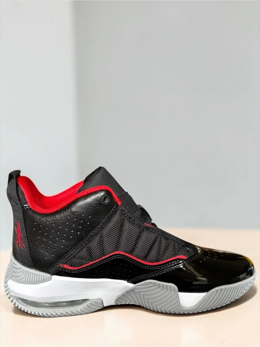 Nike Air Jordan Stay Loyal “Bred”  Grade School Size 7Y Brand New
